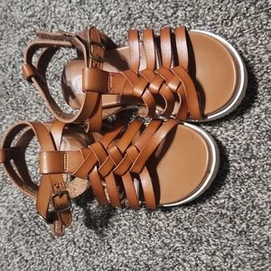 Girls sandals